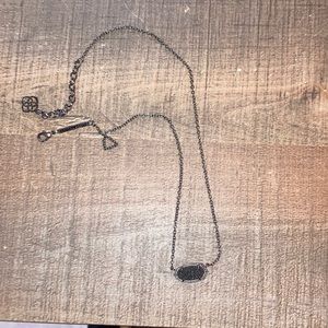 Kendra Scott necklace